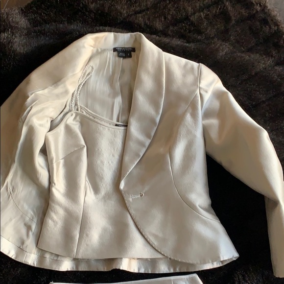 PAMELA DENNIS COUTURE 3 PIECE SUIT - Picture 3 of 8